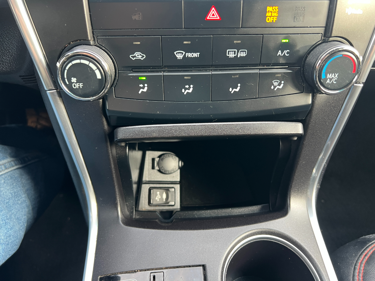 Toyota Camry SE 2017