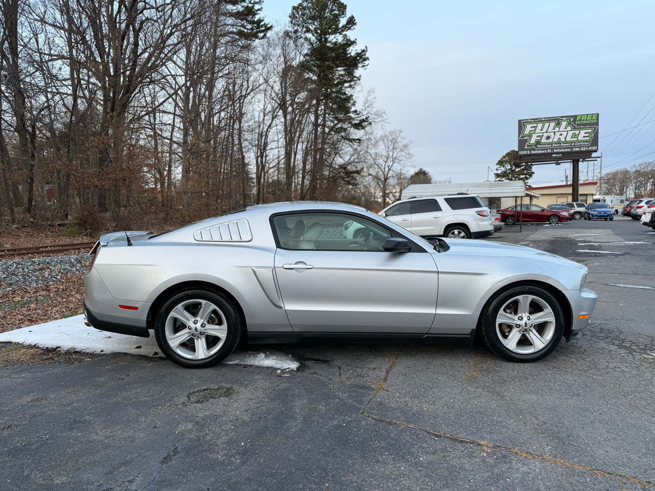 Ford Mustang V6 Coupe 2010