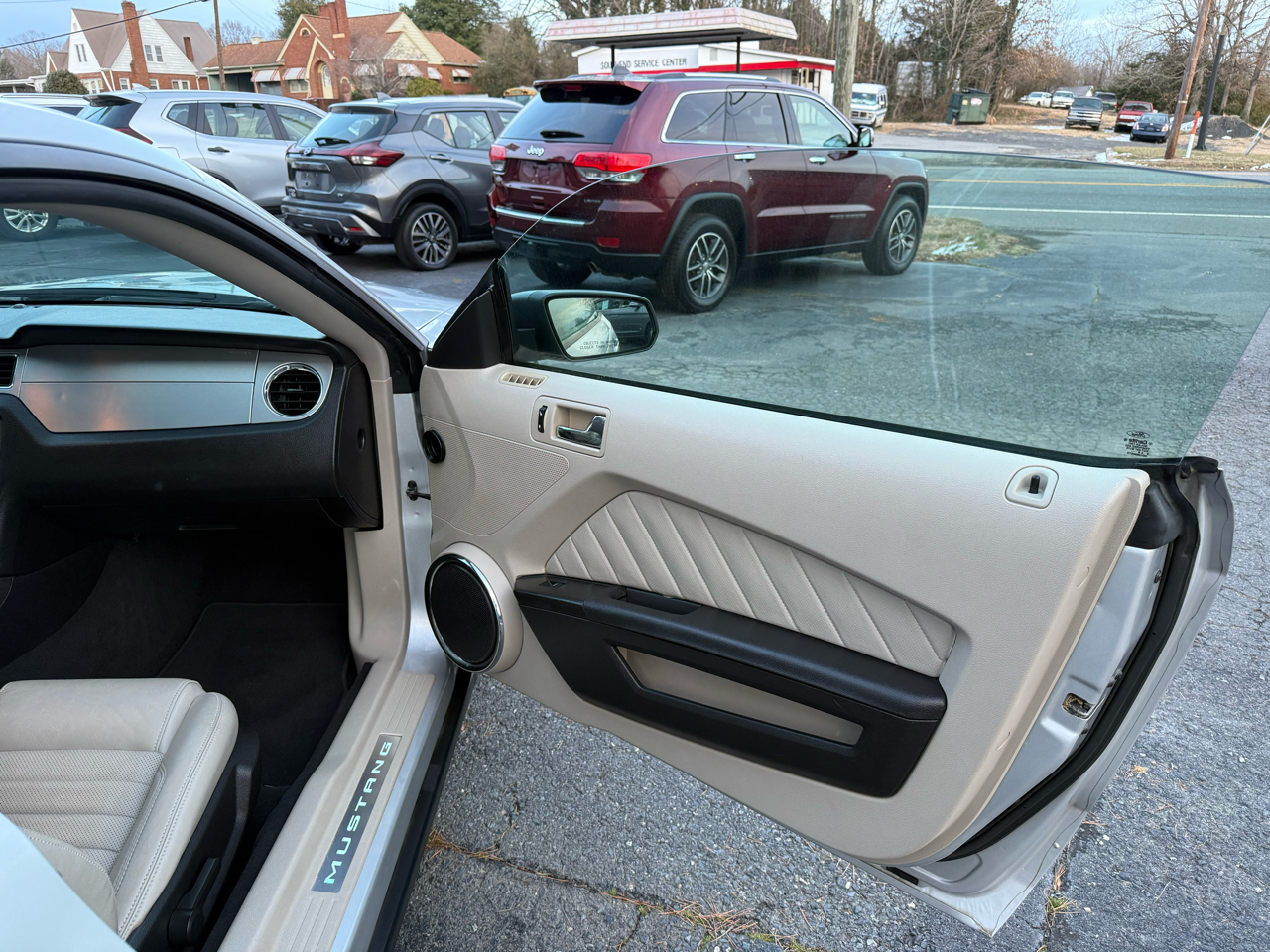 Ford Mustang V6 Coupe 2010