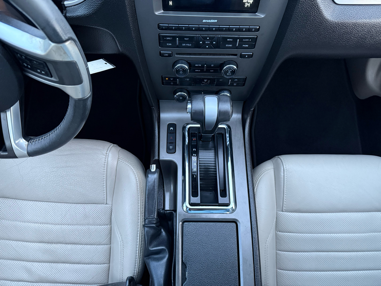 Ford Mustang V6 Coupe 2010