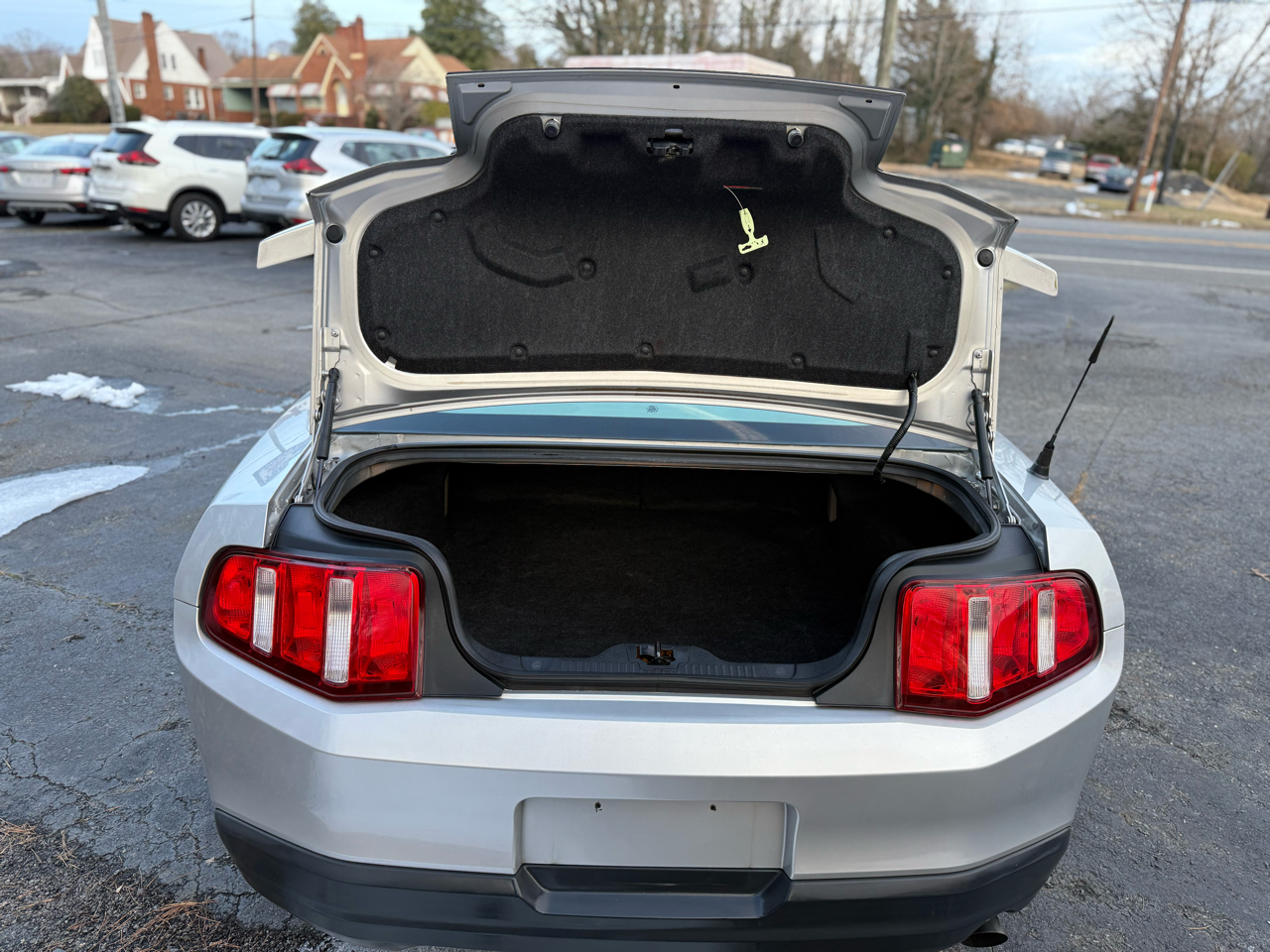 Ford Mustang V6 Coupe 2010