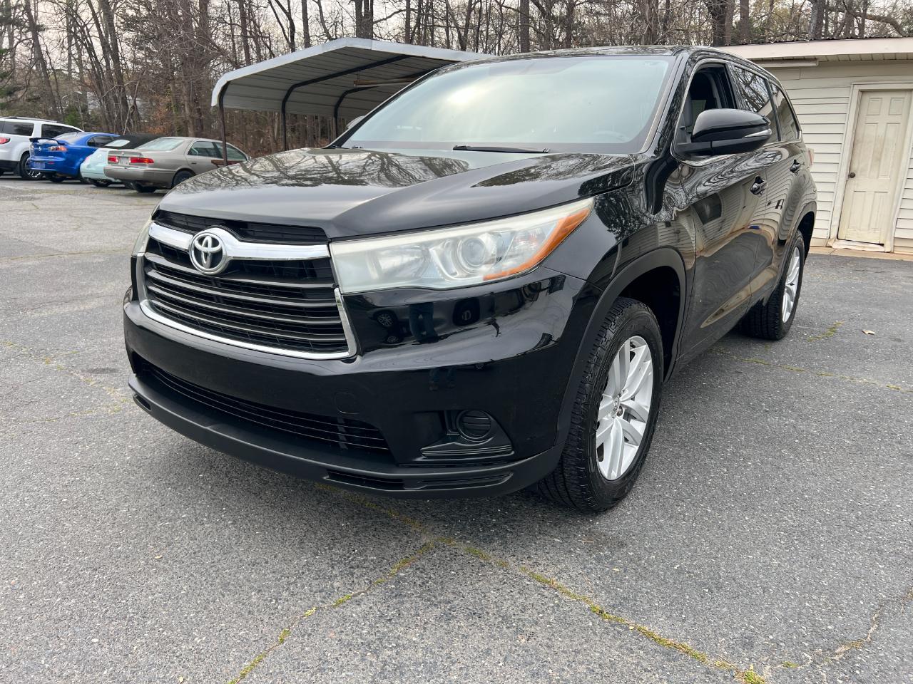 Toyota Highlander LE FWD I4 2015