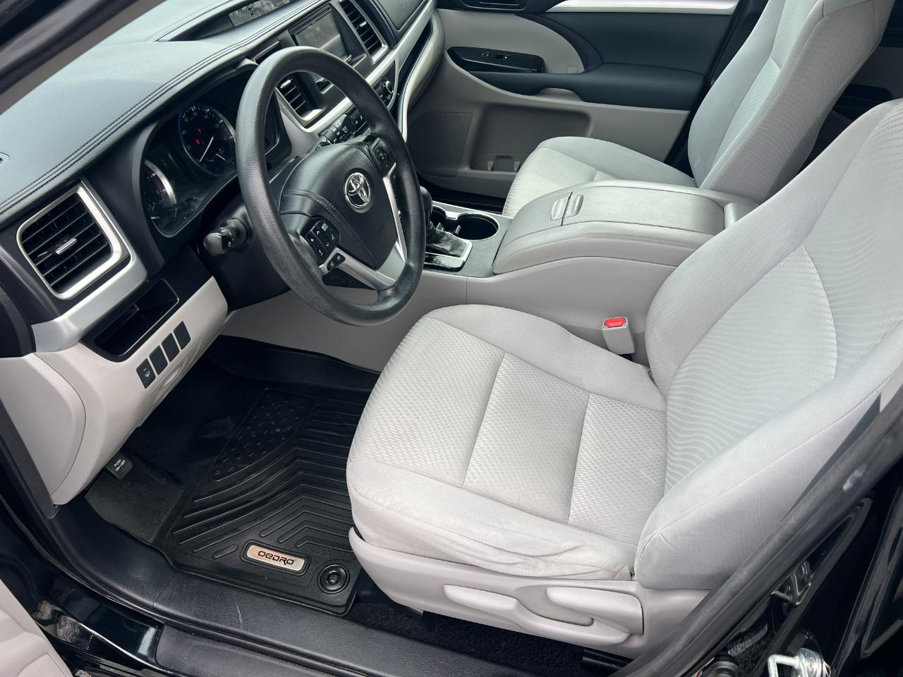 Toyota Highlander LE FWD I4 2015