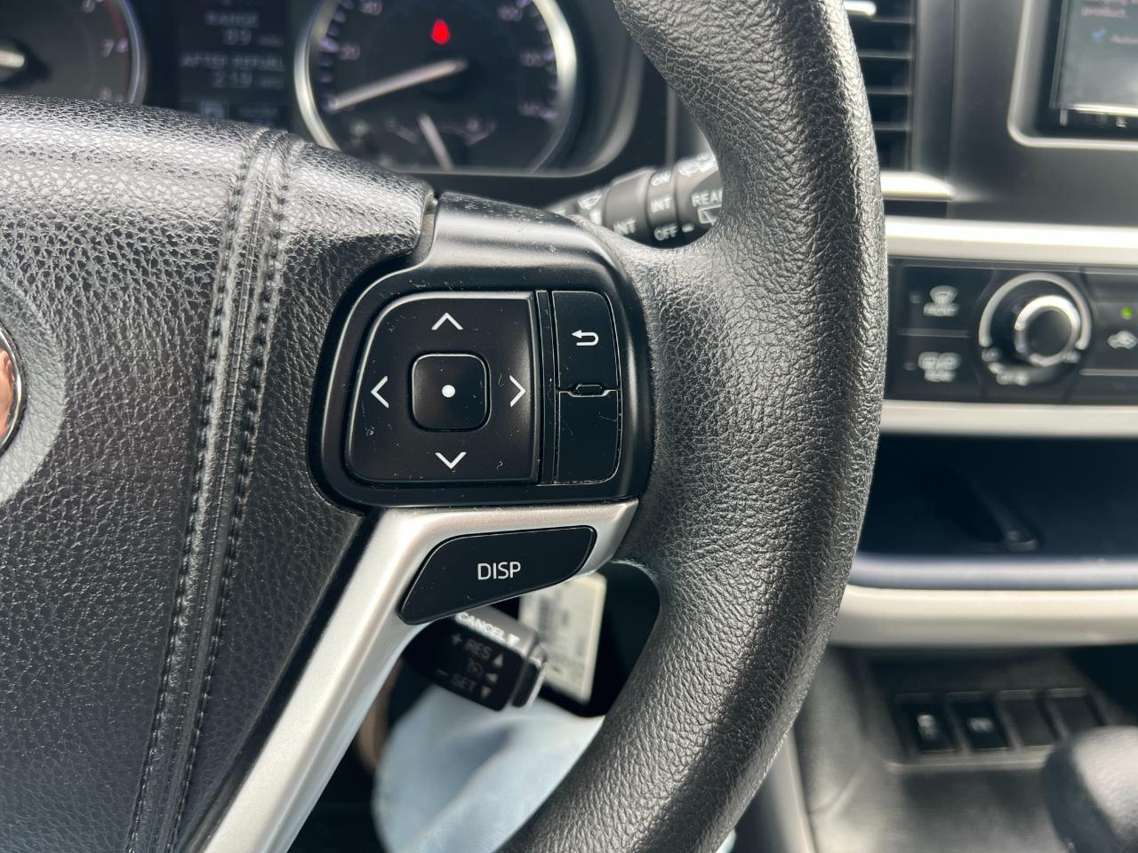 Toyota Highlander LE FWD I4 2015