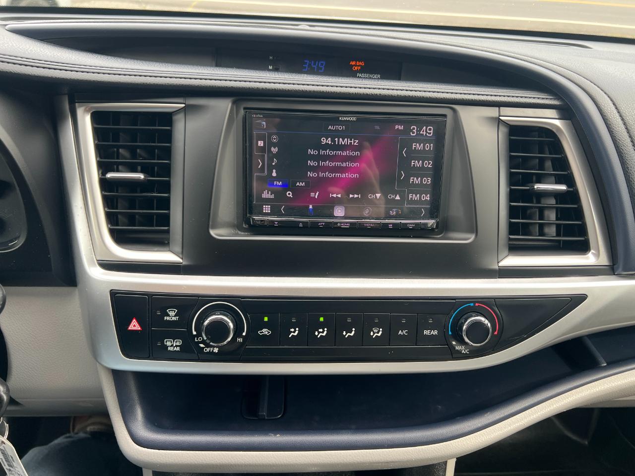 Toyota Highlander LE FWD I4 2015