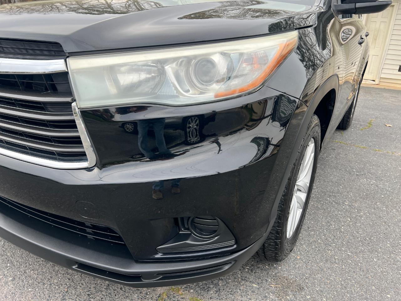 Toyota Highlander LE FWD I4 2015