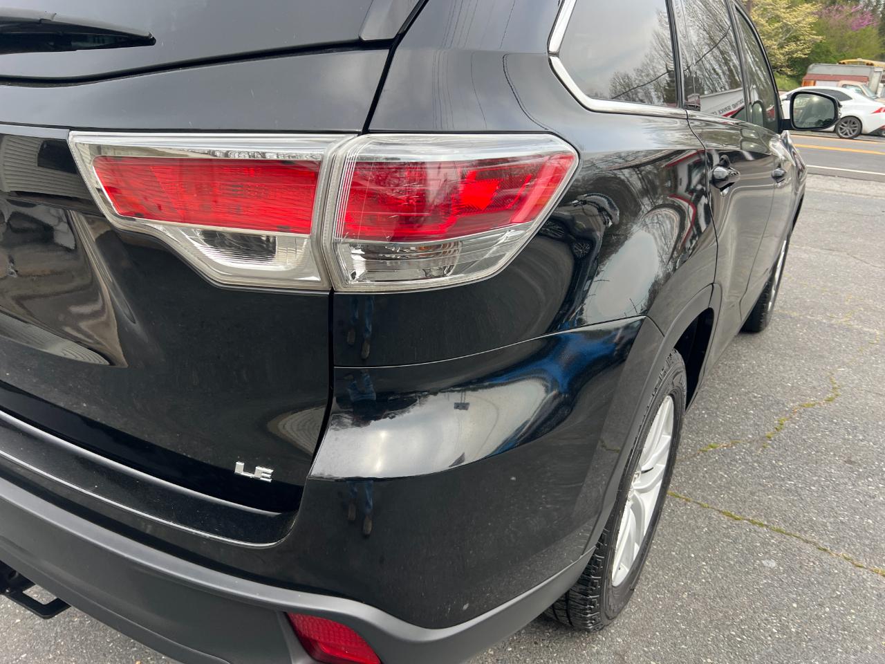 Toyota Highlander LE FWD I4 2015