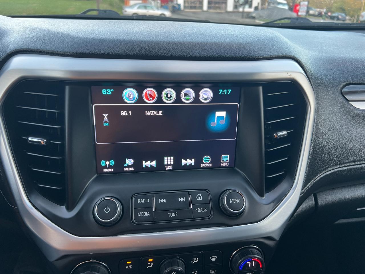 GMC Acadia SLT-1 AWD 2018