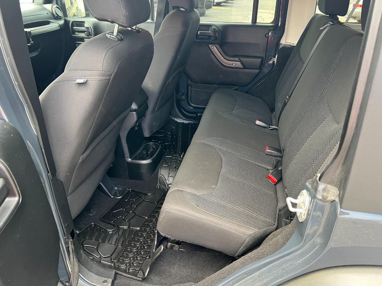 Jeep Wrangler Unlimited Sport 4WD 2017