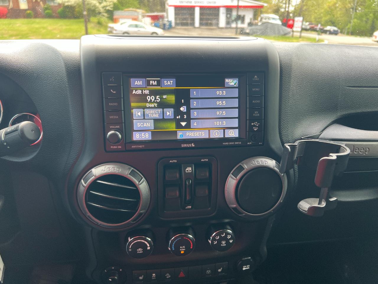 Jeep Wrangler Unlimited Sport 4WD 2017