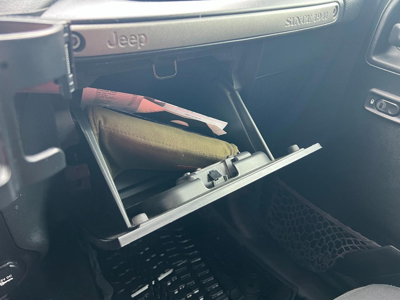 Jeep Wrangler Unlimited Sport 4WD 2017