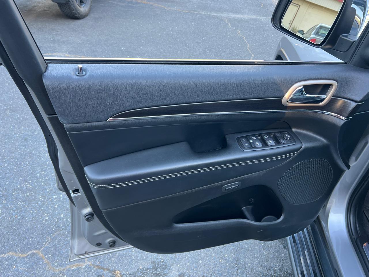 Jeep Grand Cherokee Limited 4WD 2015