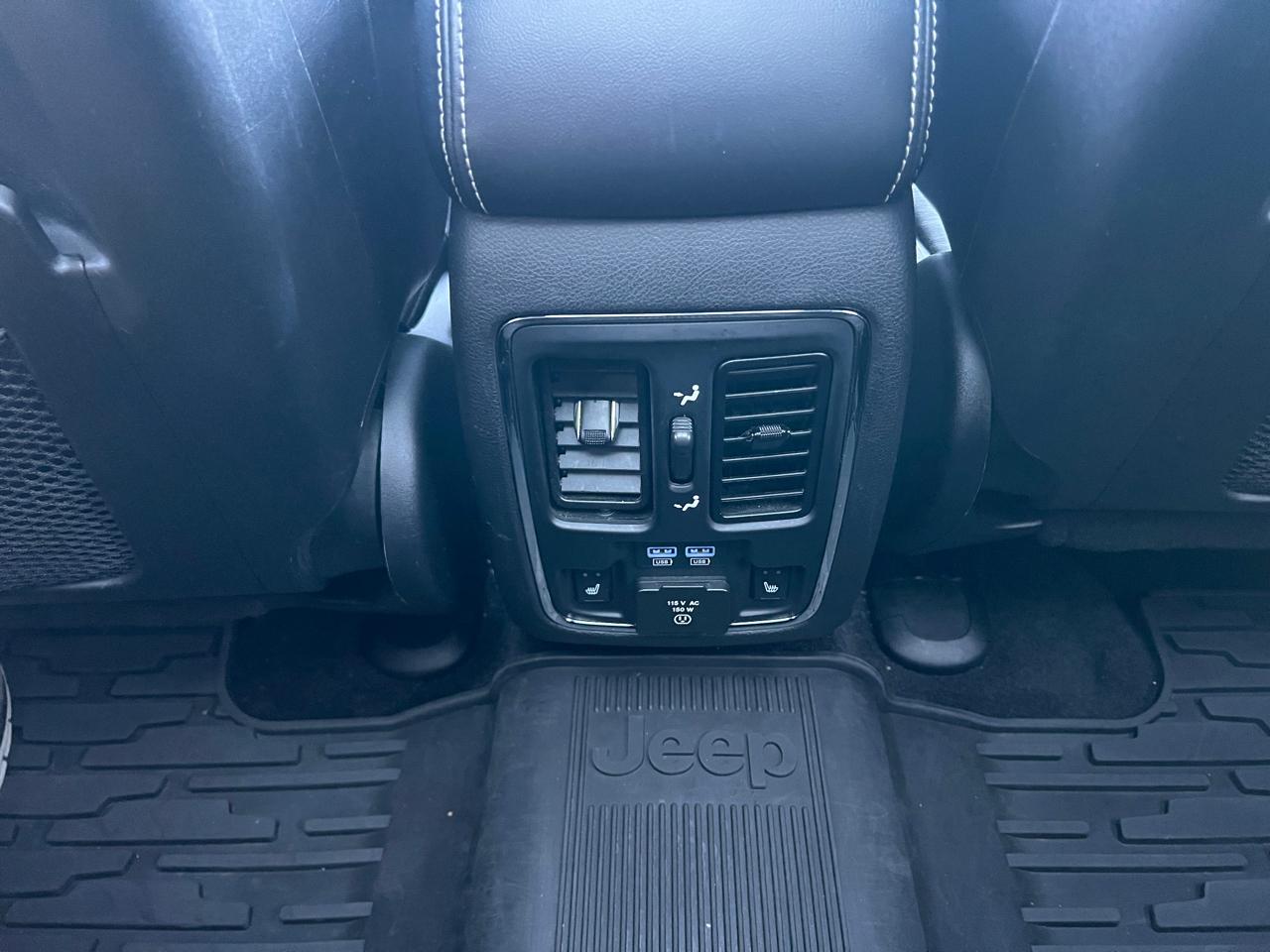 Jeep Grand Cherokee Limited 4WD 2015