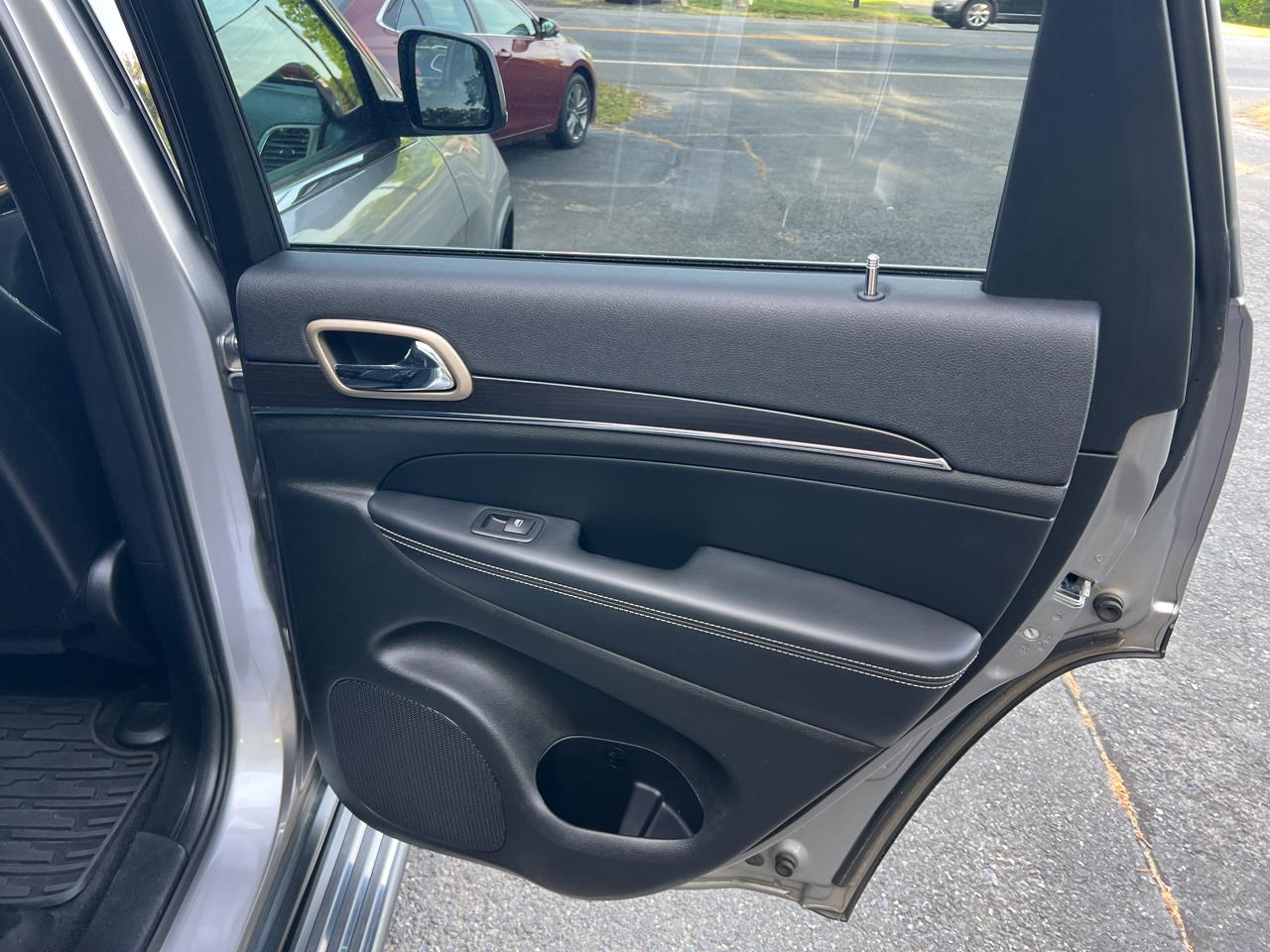 Jeep Grand Cherokee Limited 4WD 2015