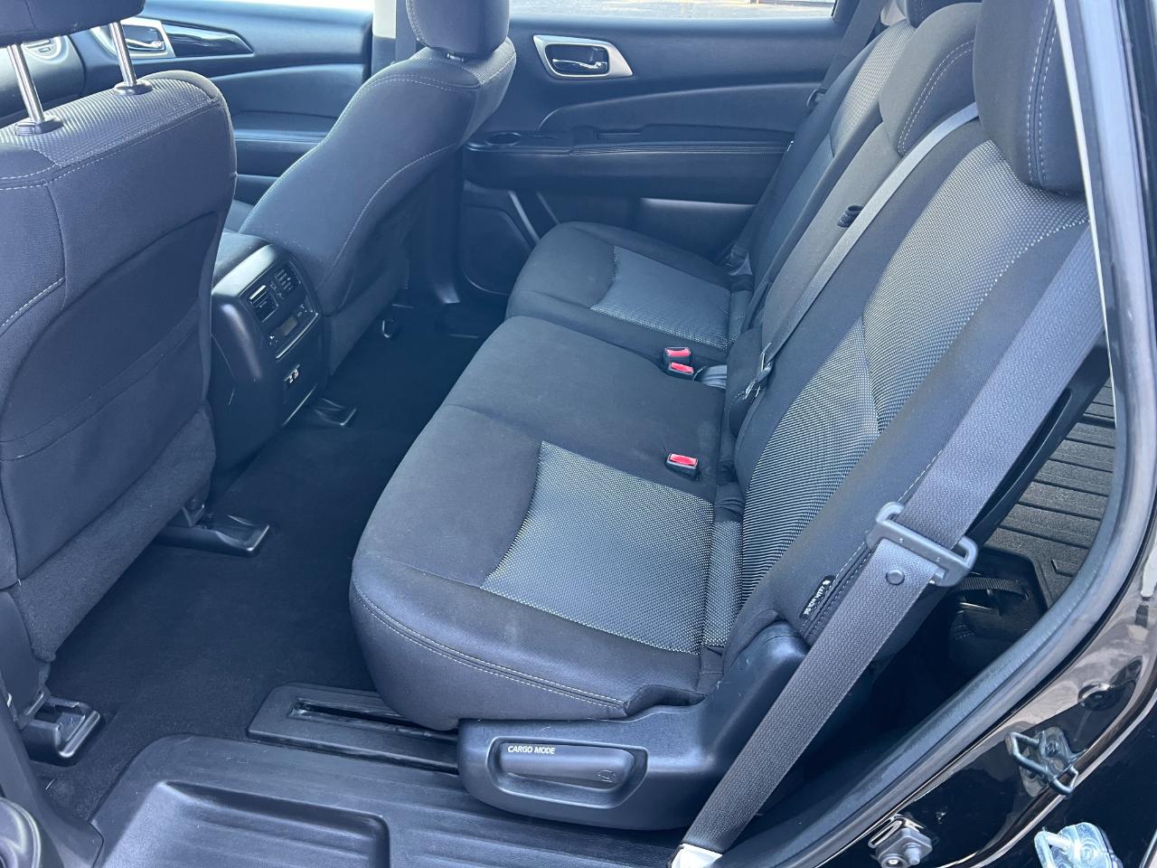 Nissan Pathfinder SV 4WD 2020