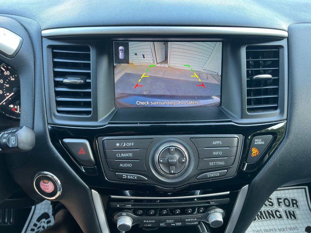 Nissan Pathfinder SV 4WD 2020