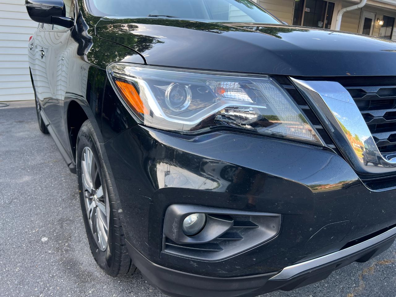 Nissan Pathfinder SV 4WD 2020