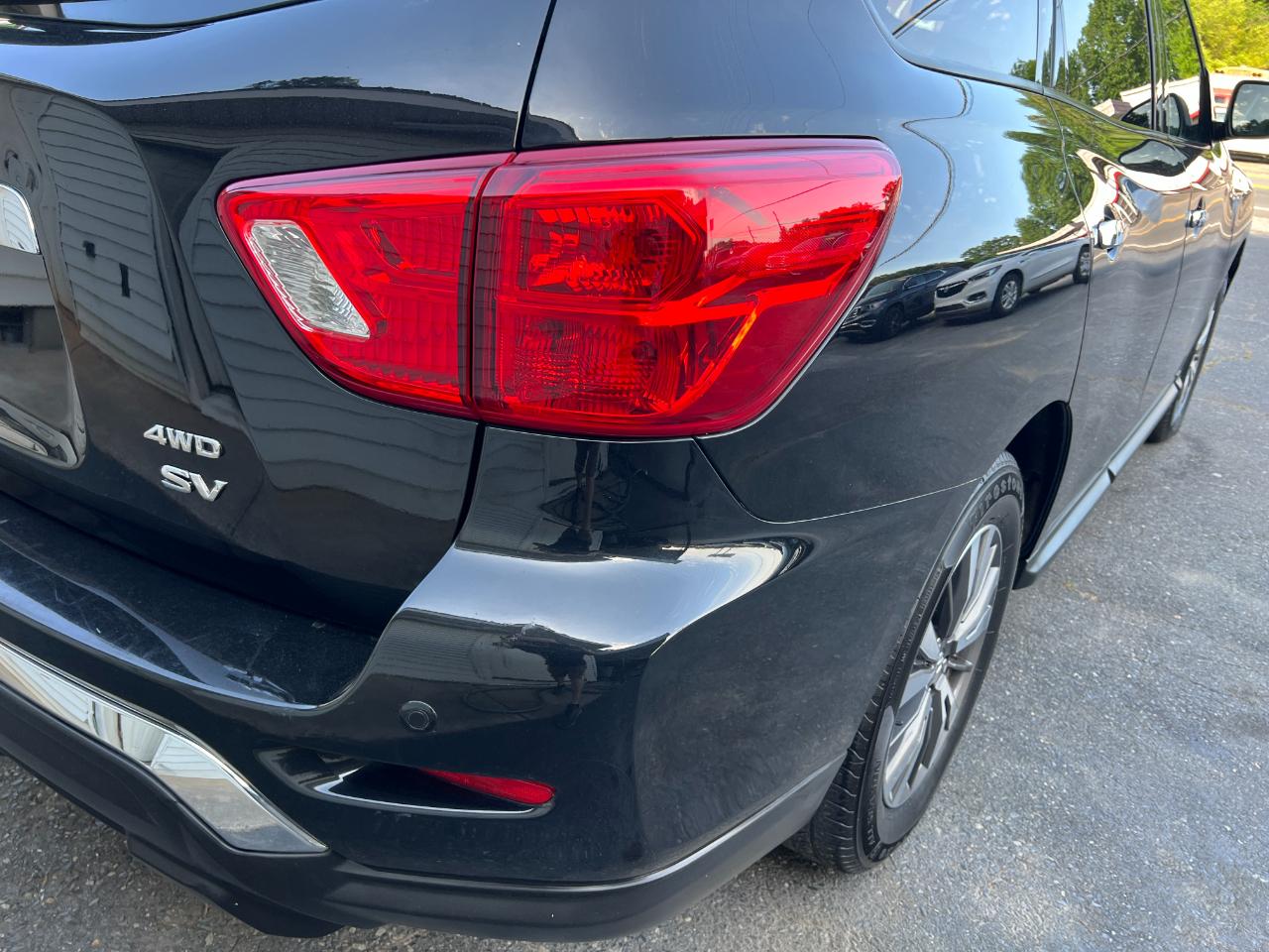 Nissan Pathfinder SV 4WD 2020