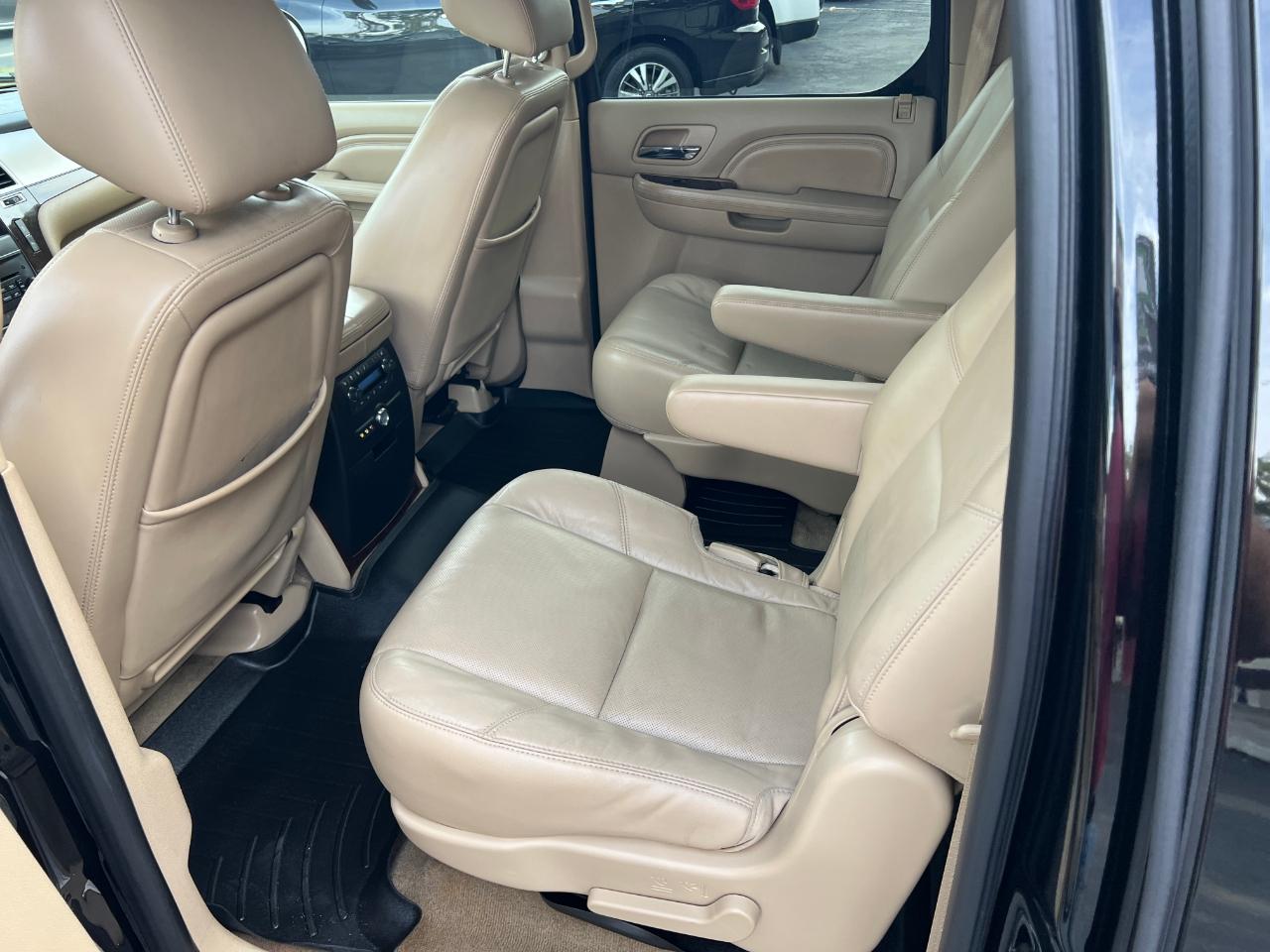 Cadillac Escalade ESV AWD Premium 2014