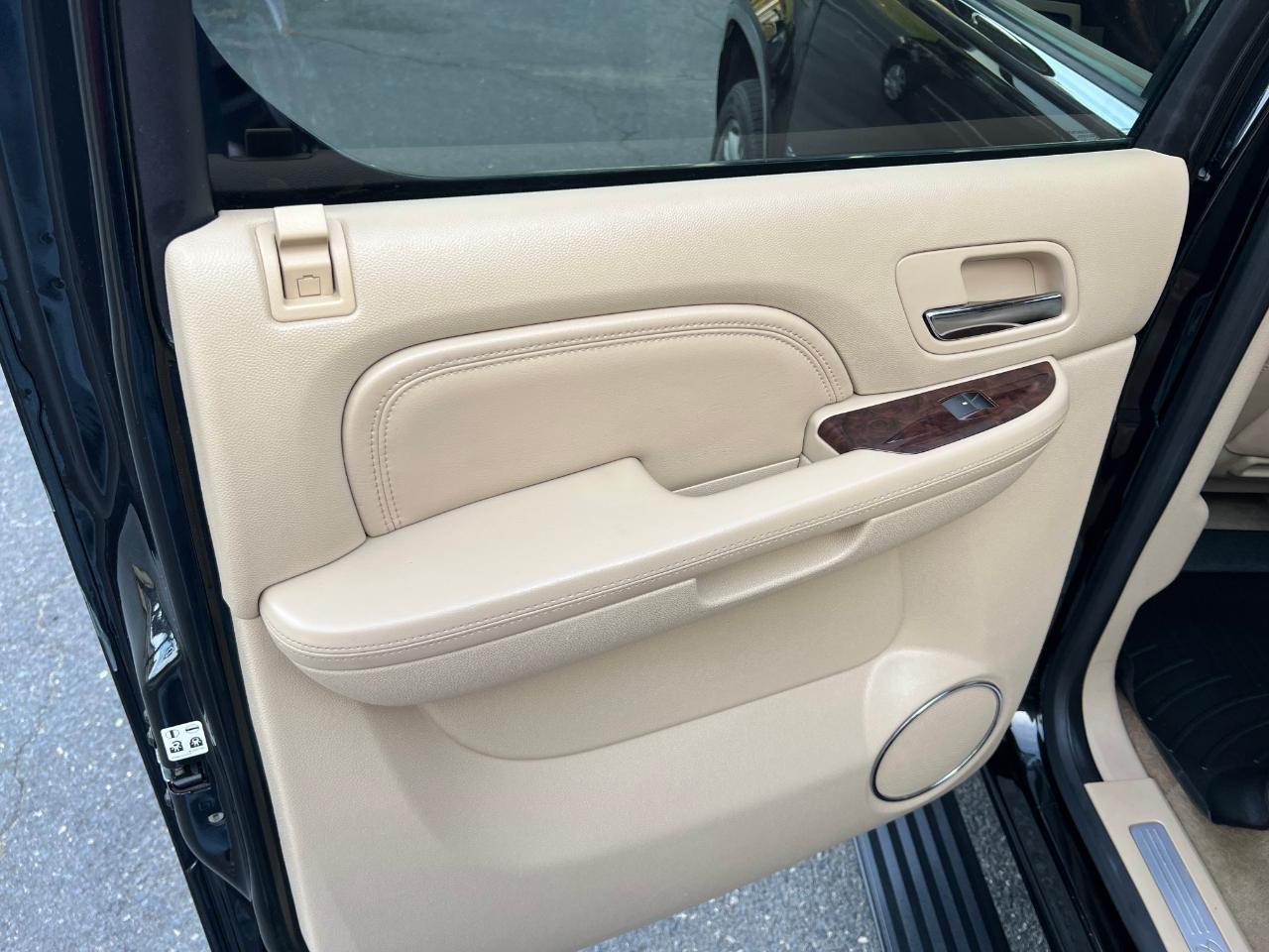 Cadillac Escalade ESV AWD Premium 2014