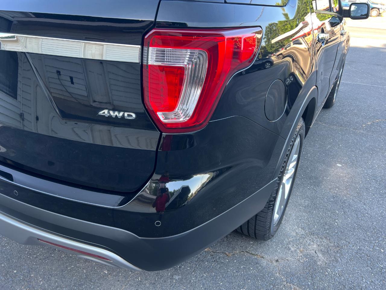 Ford Explorer Limited 4WD 2017