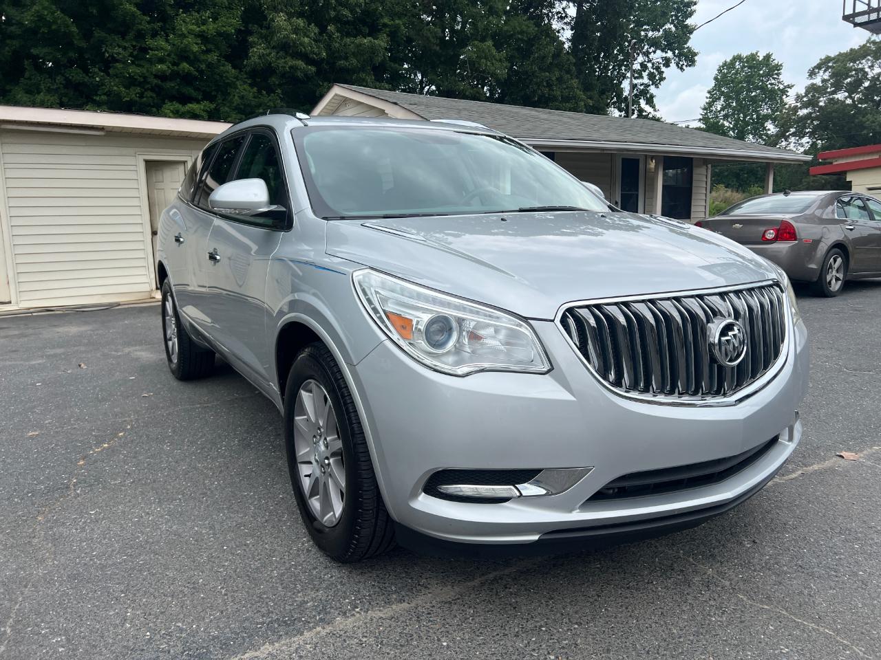 Buick Enclave Convenience FWD 2017