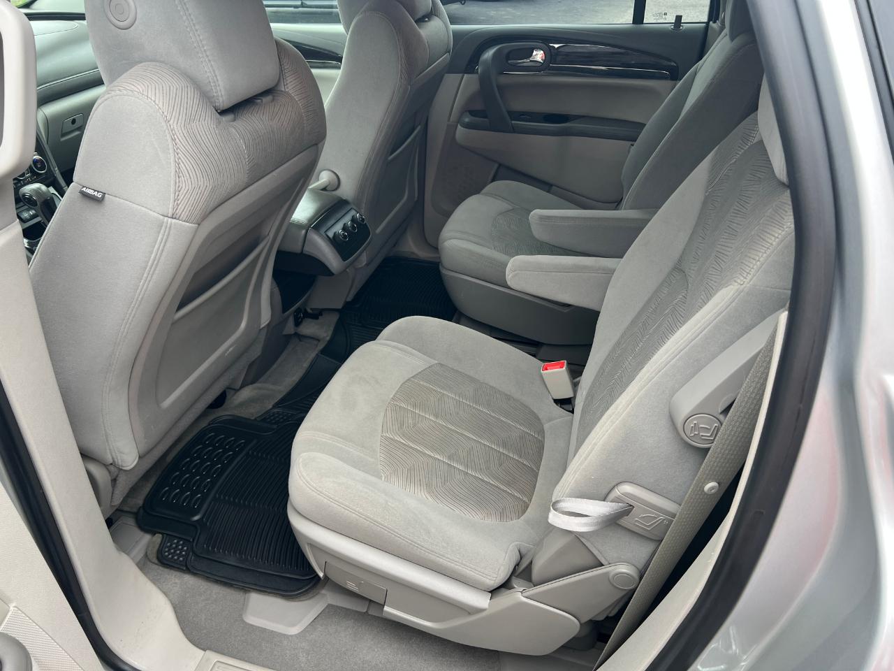 Buick Enclave Convenience FWD 2017