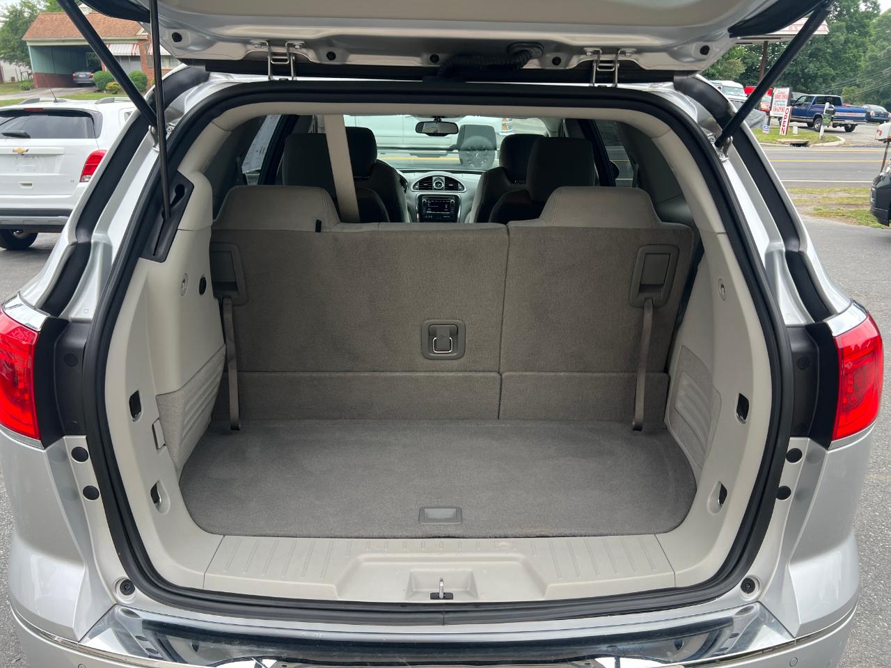 Buick Enclave Convenience FWD 2017