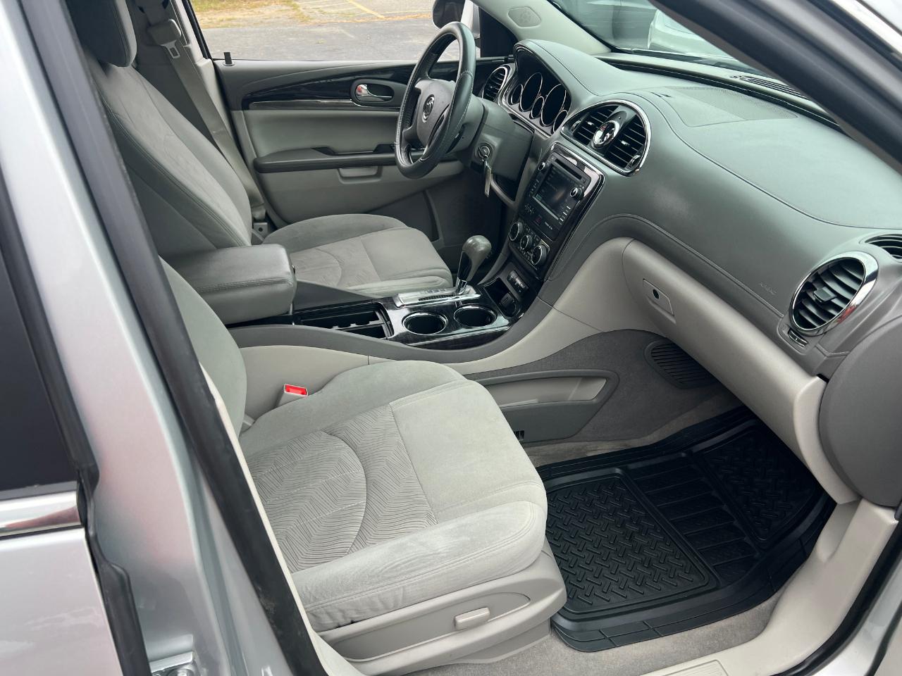 Buick Enclave Convenience FWD 2017