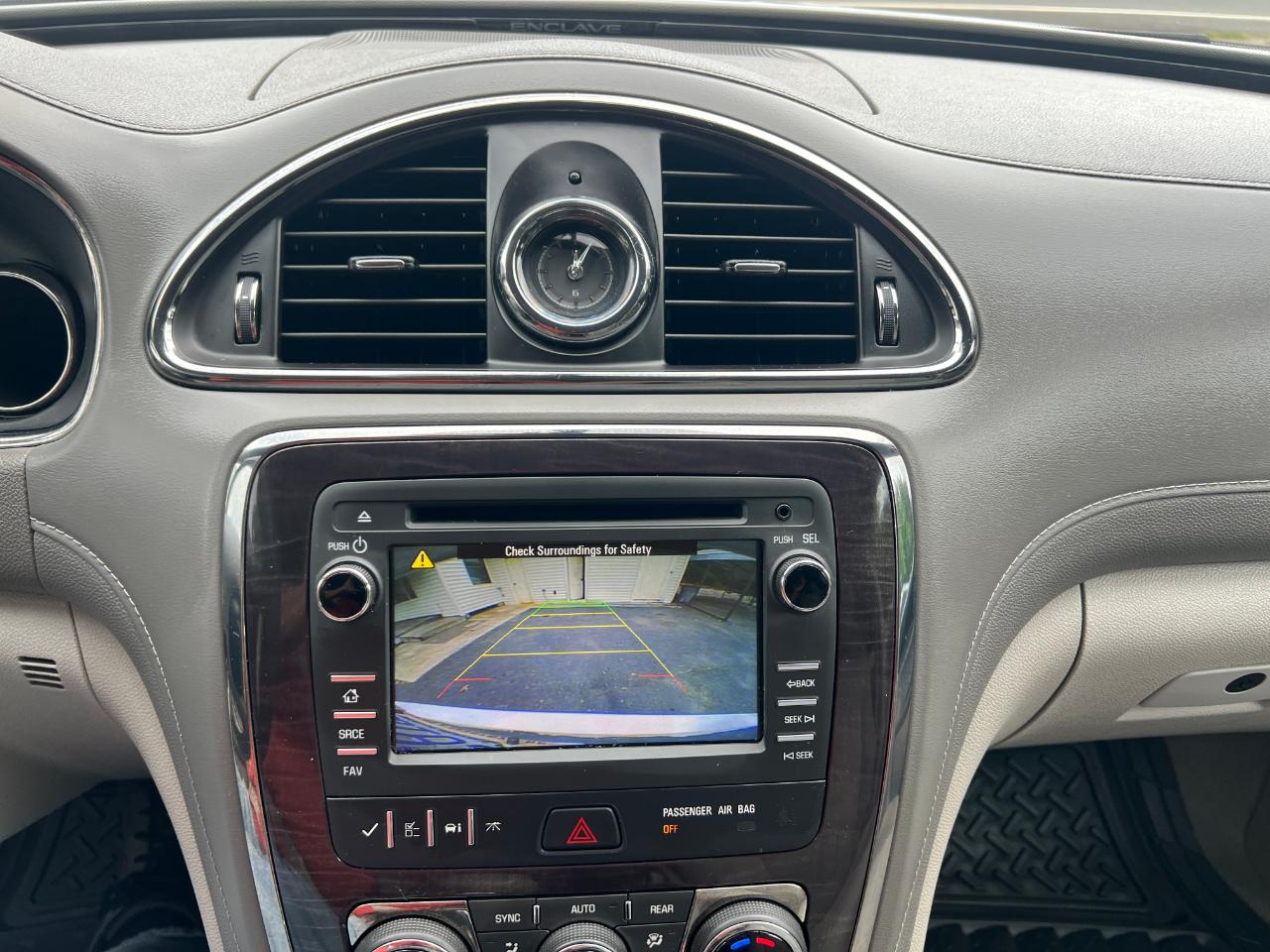 Buick Enclave Convenience FWD 2017