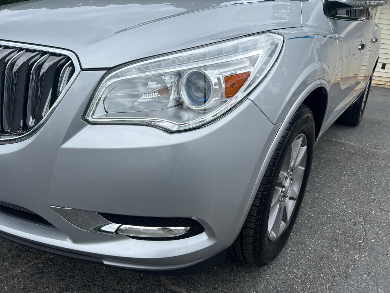 Buick Enclave Convenience FWD 2017
