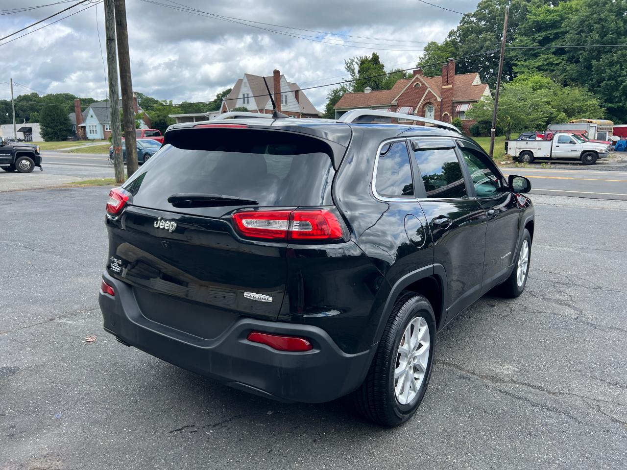 Jeep Cherokee Latitude 4WD 2017
