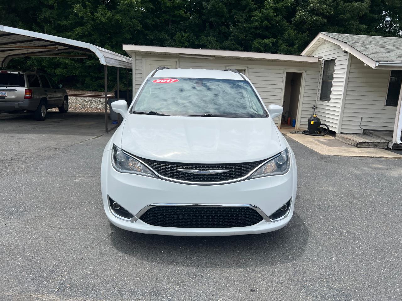 Chrysler Pacifica Touring-L 2017
