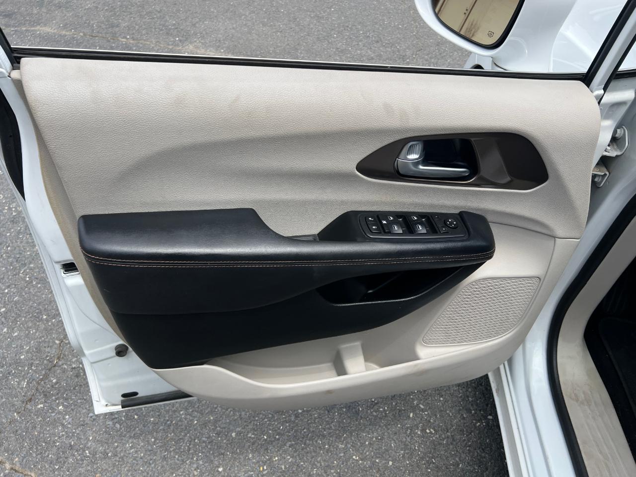 Chrysler Pacifica Touring-L 2017