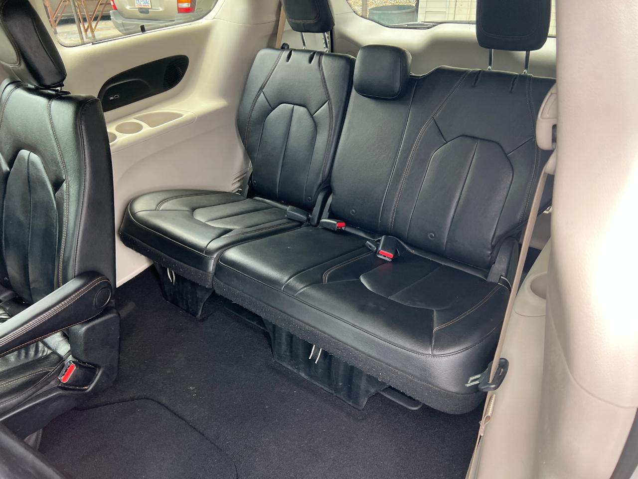 Chrysler Pacifica Touring-L 2017