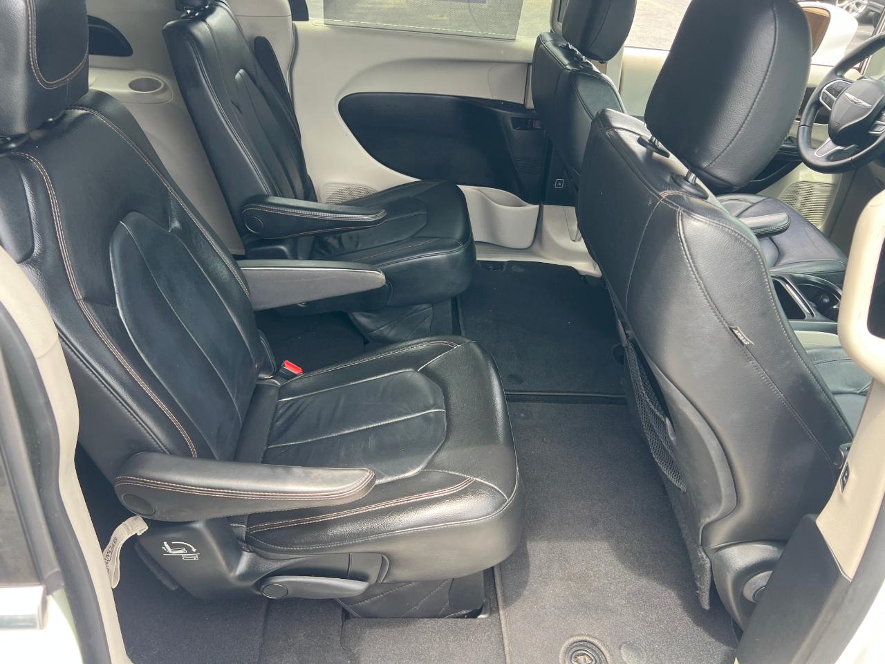 Chrysler Pacifica Touring-L 2017
