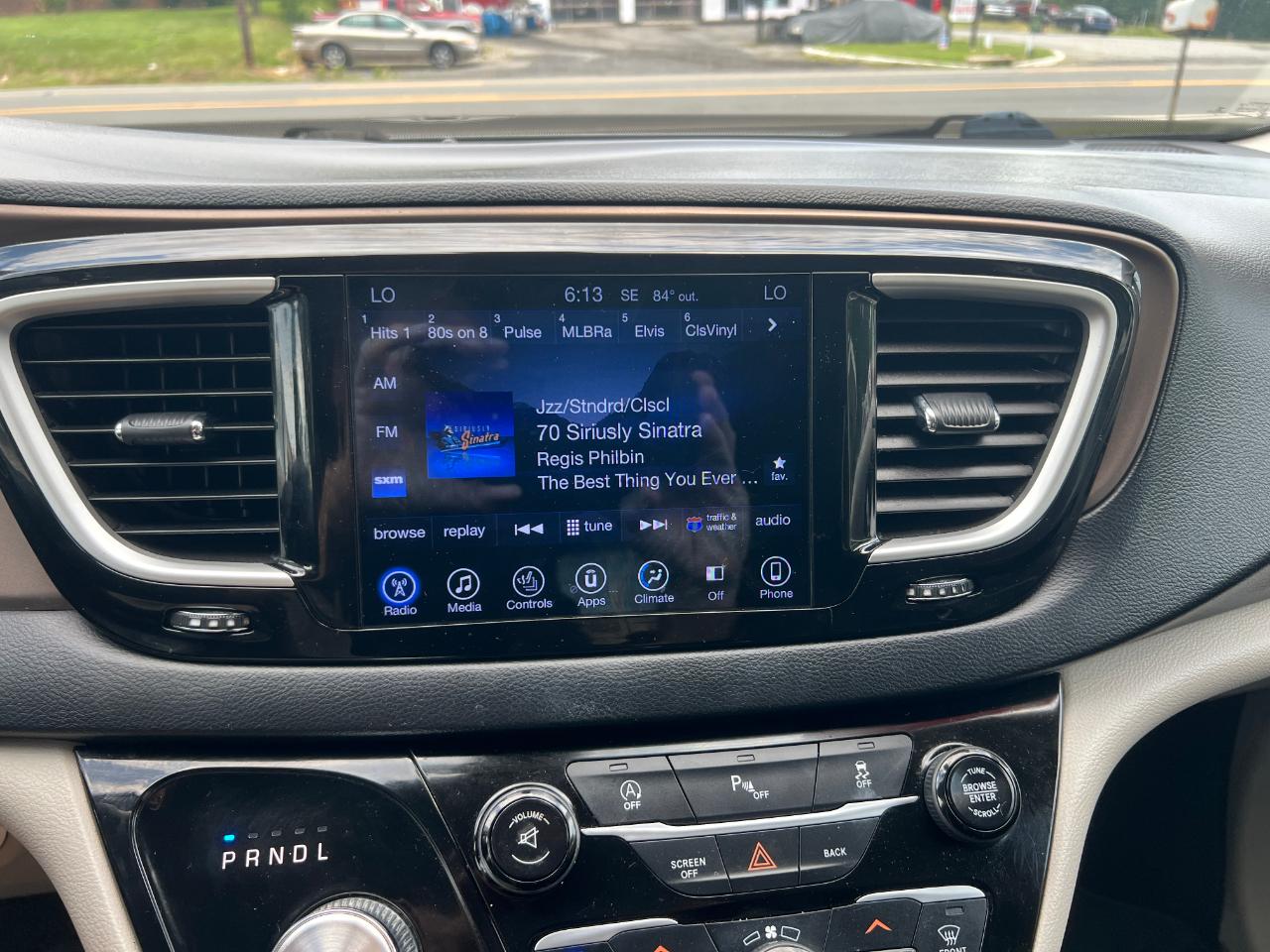 Chrysler Pacifica Touring-L 2017