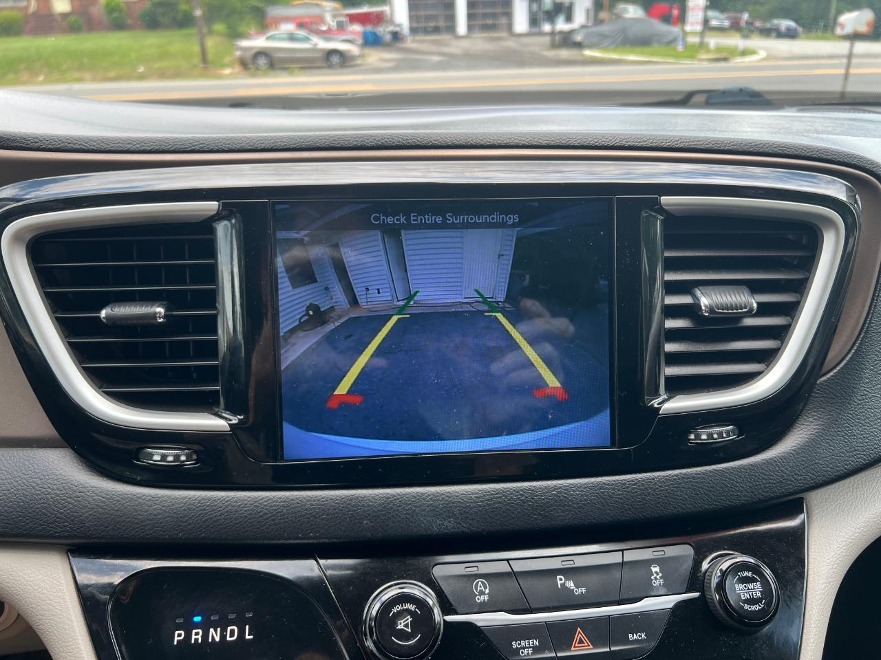 Chrysler Pacifica Touring-L 2017