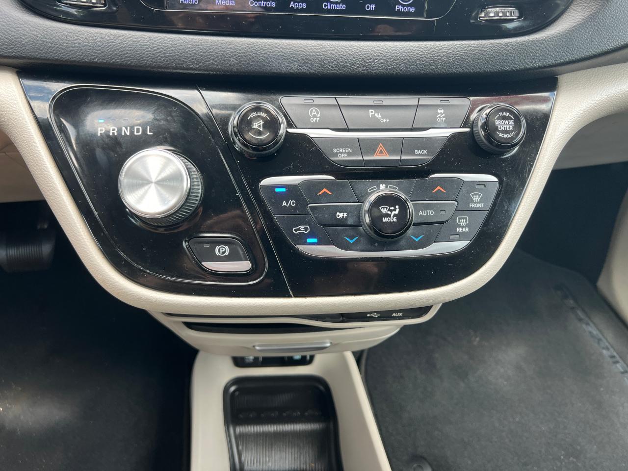 Chrysler Pacifica Touring-L 2017