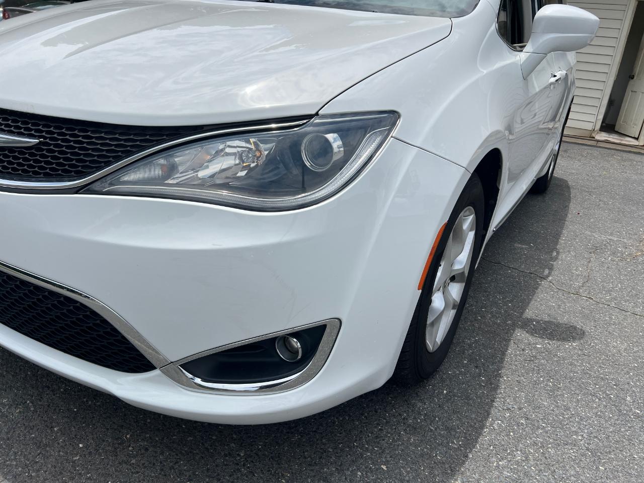 Chrysler Pacifica Touring-L 2017