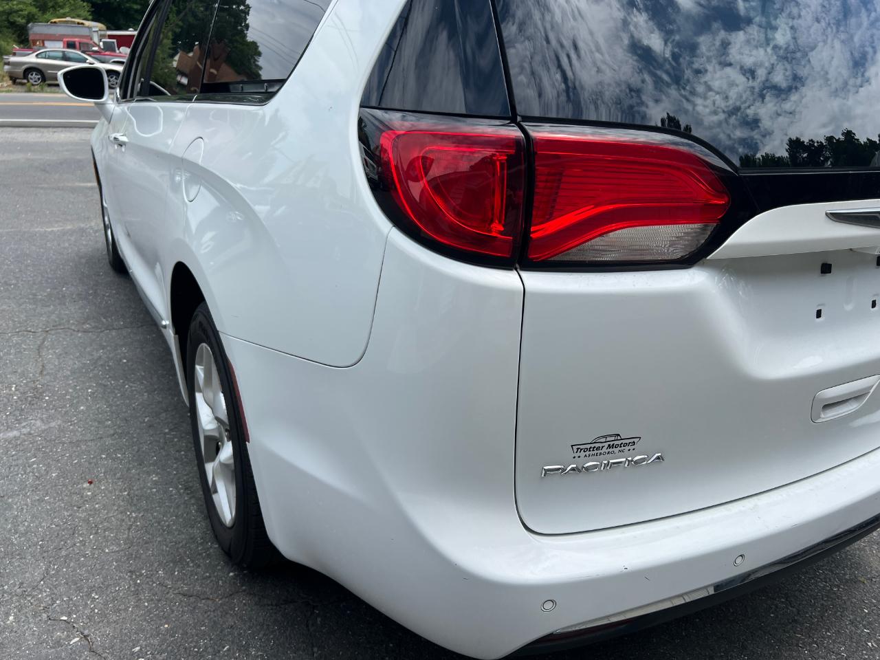 Chrysler Pacifica Touring-L 2017