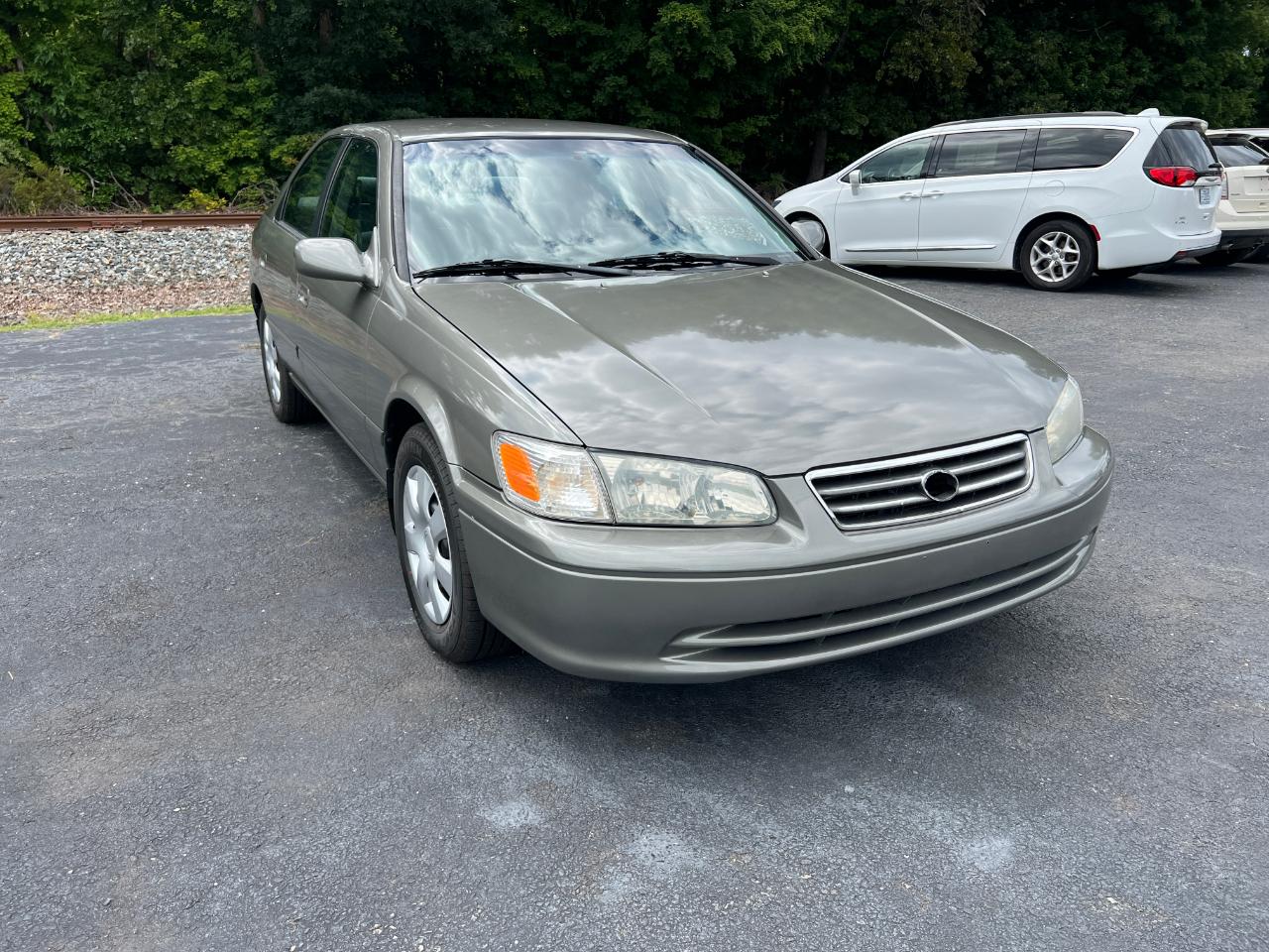 Toyota Camry LE 2001