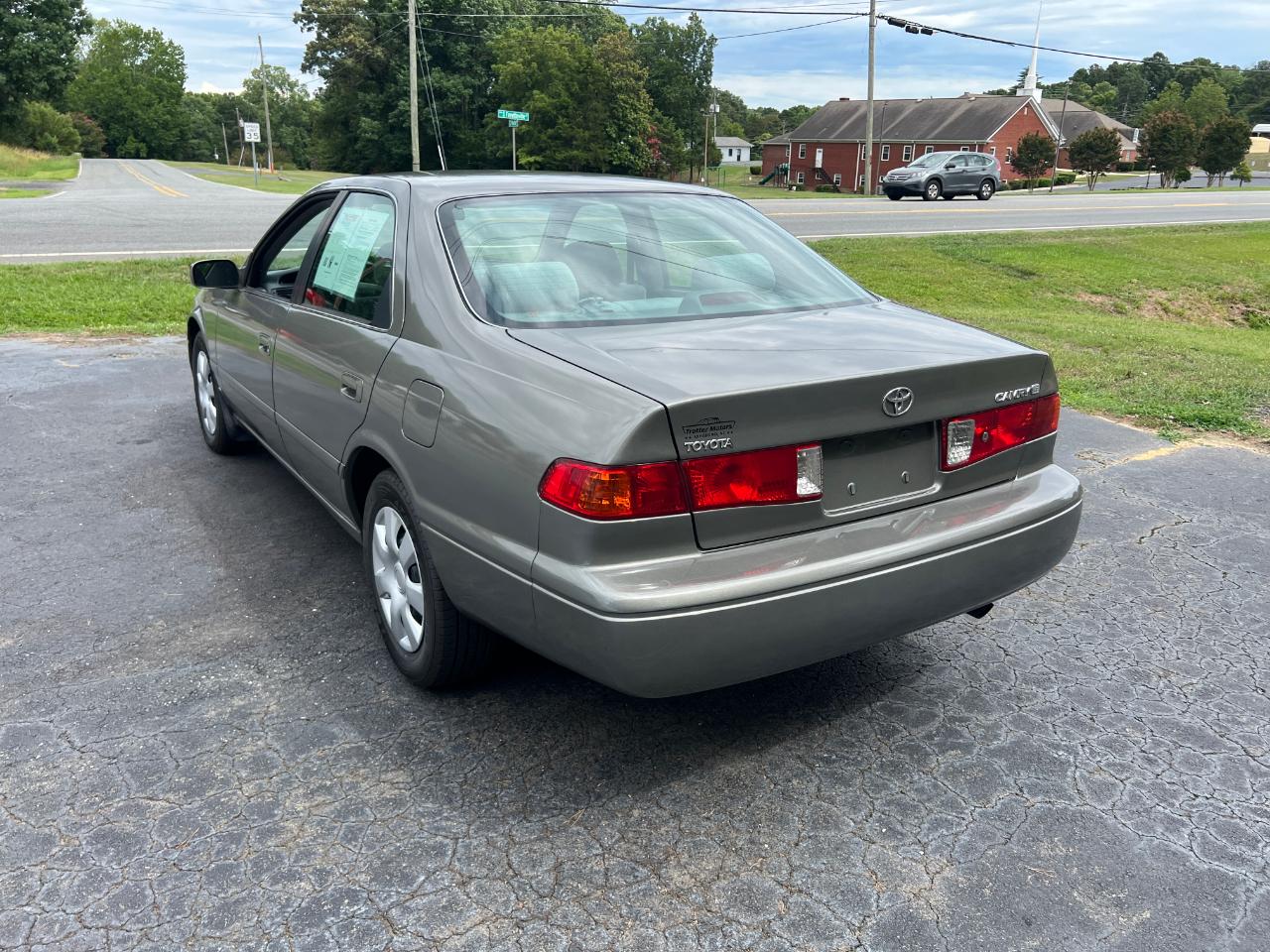 Toyota Camry LE 2001
