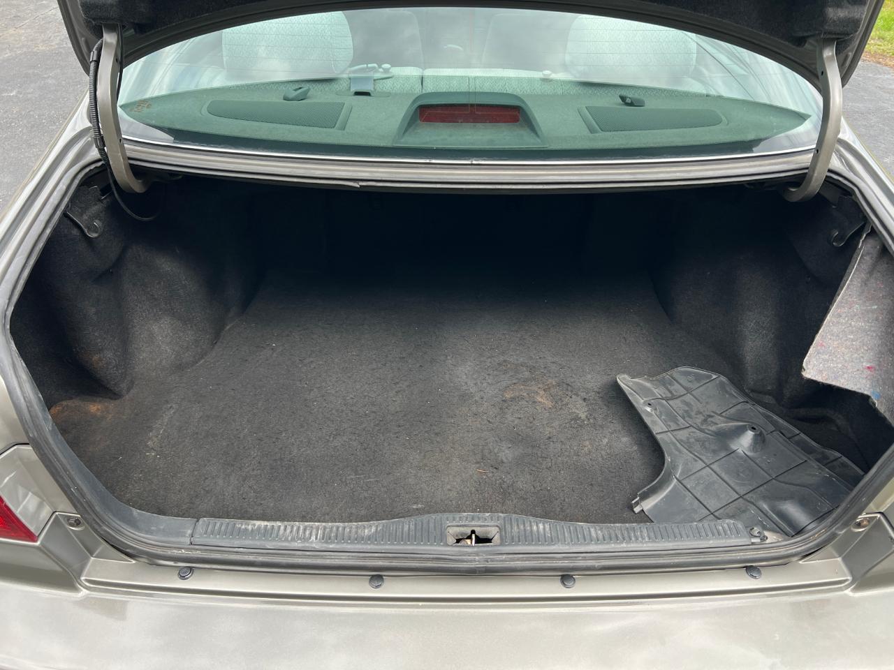 Toyota Camry LE 2001