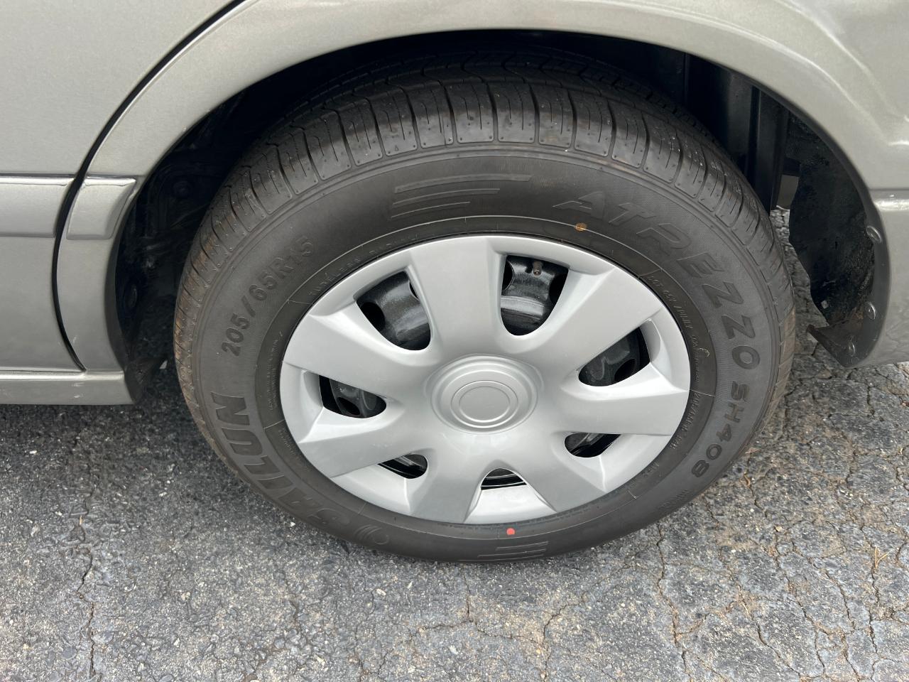 Toyota Camry LE 2001
