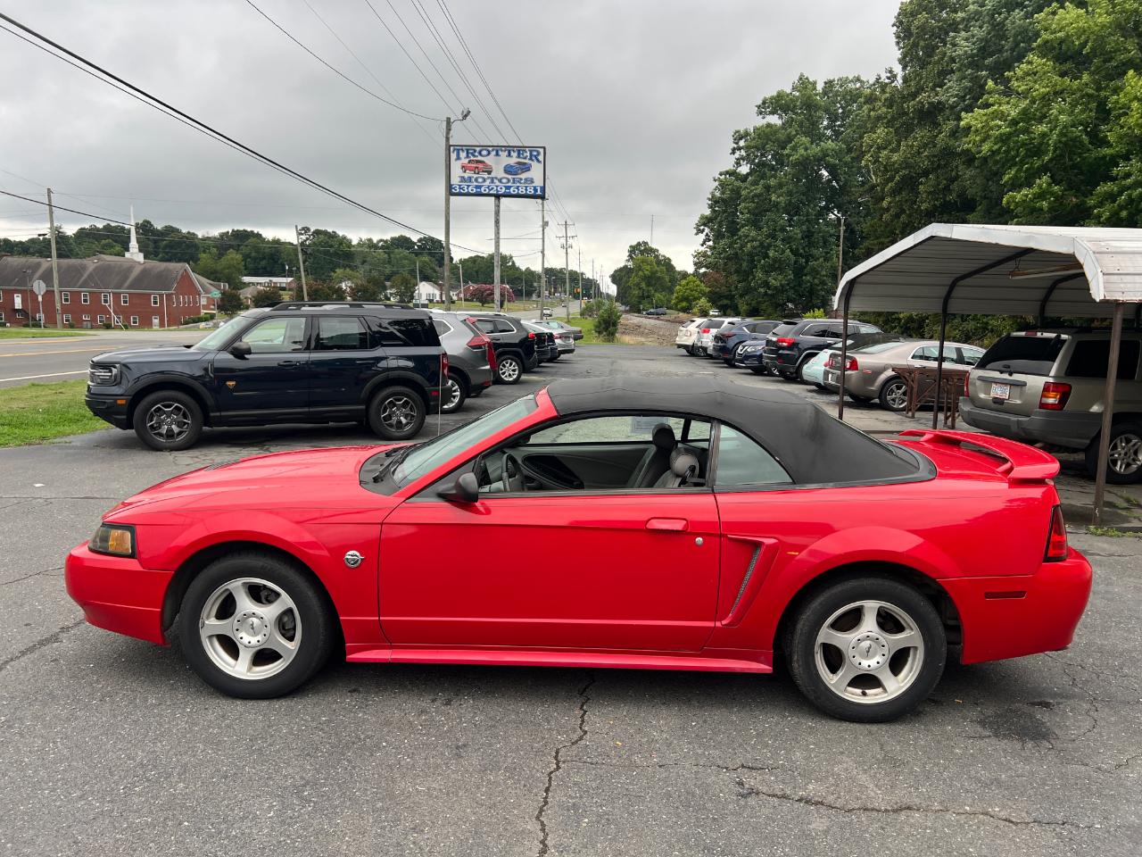 Ford Mustang Deluxe Convertible 2004