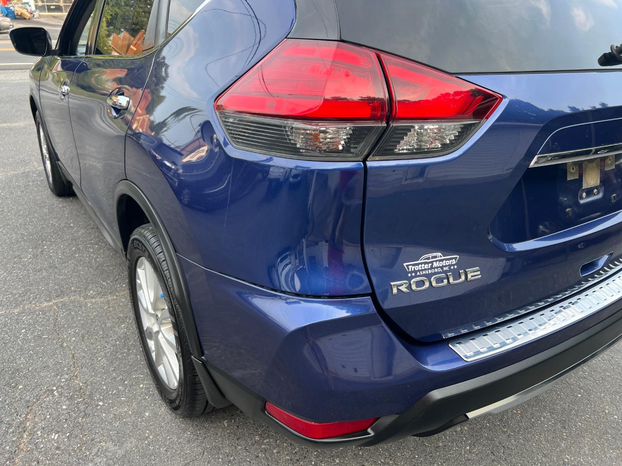 Nissan Rogue SV AWD 2017