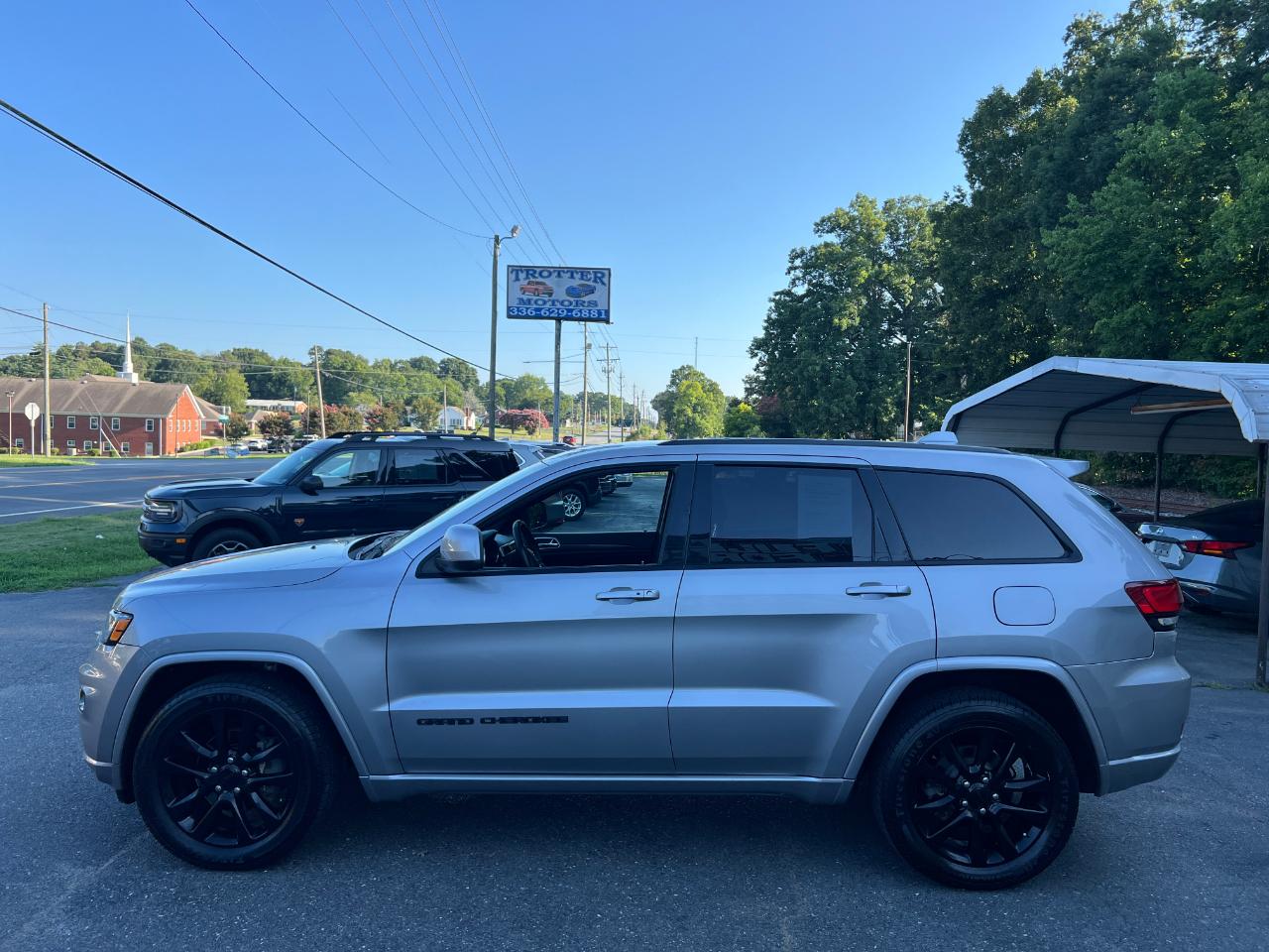 Jeep Grand Cherokee RWD 4dr Laredo Altitude 2018