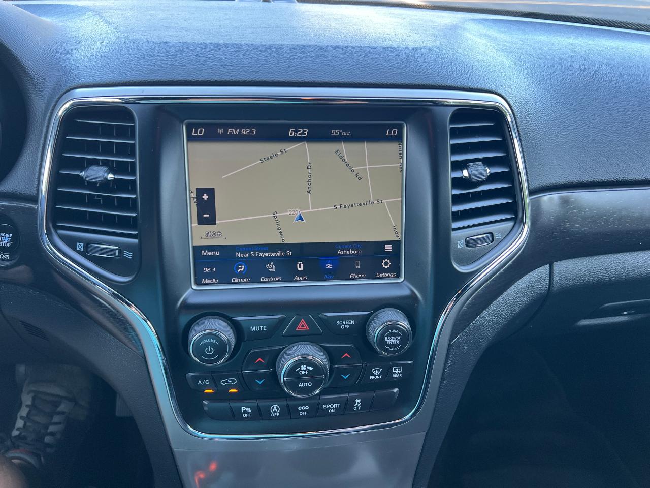 Jeep Grand Cherokee RWD 4dr Laredo Altitude 2018