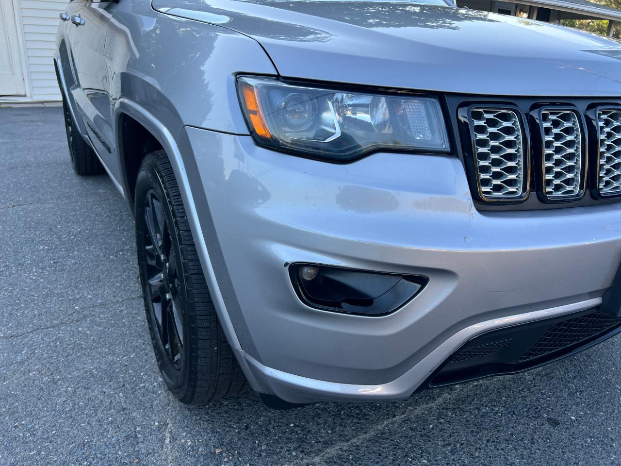 Jeep Grand Cherokee RWD 4dr Laredo Altitude 2018